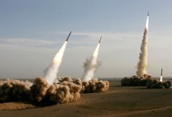 سقوط صاروخين على منطقة أم الرشراش