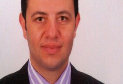 مستشار الرئيس ينفي إسناد التشريع لوزارة العدل