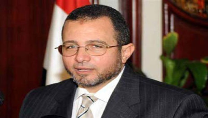 رئيس مجلس الوزراء يقوم بزيارة مفاجئة لقسم قصر النيل