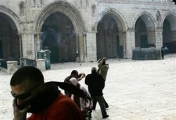 التشريعي الفلسطيني يطالب جميع البرلمانات بالتحرك لوقف الاعتداء على الأقصى