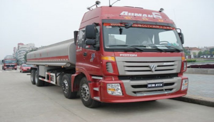 "وطن نظيف" تضبط 3 أطنان سولار مهربة بالفيوم