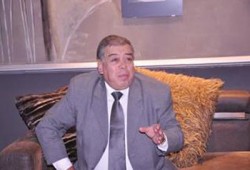 محافظ الفيوم يزور أرملة معيلة بتكليف من الرئيس