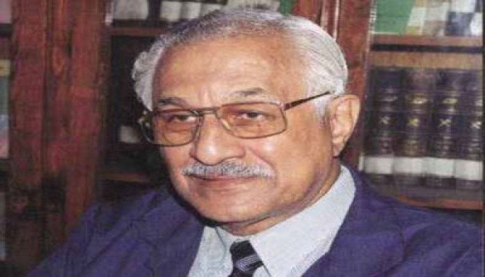 عندما يوثن الطاغية ذاته