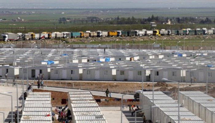 وصول 525 لاجئًا سوريًّا إلى تركيا منهم 16 ضابطًا برتب عالية