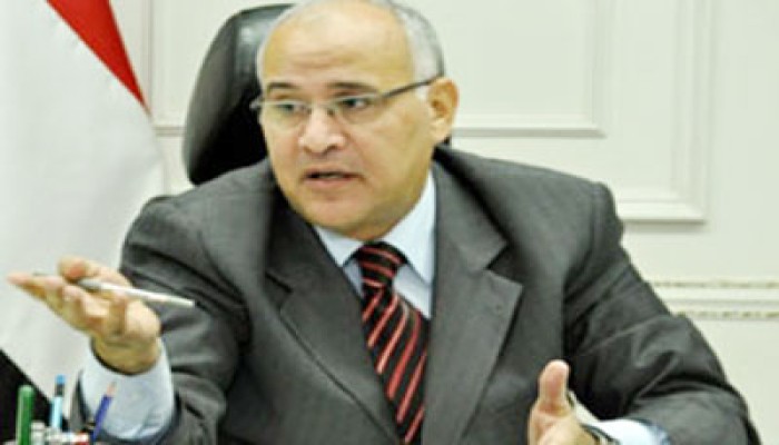 محافظ البحيرة يلتقي رؤساء المدن لتفعيل خطة الـ100 يوم