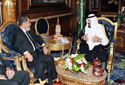 مرسي: مباحثاتي مع خادم الحرمين لصالح شعبي مصر والسعودية
