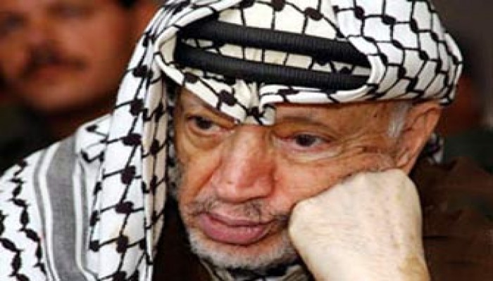 حماس تطالب بتشكيل جبهة عربية لمحاكمة الصهاينة قتلة عرفات