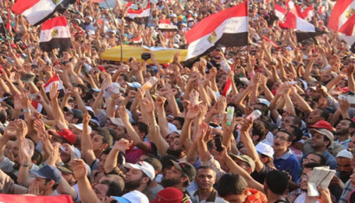 للثوار.. ثلاثية ما بعد الانتصار