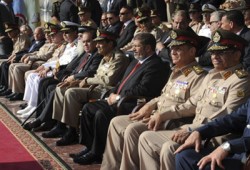 "الوول ستريت جورنال" تبرز التنصيب التاريخي لـ"مرسي"