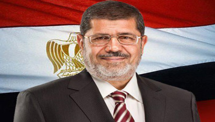 مستشار مرسي: نائبان للرئيس قبطي وسيدة