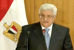 أبو مازن يلتقي بالسفير المصري بفلسطين للتهنئة بفوز مرسي