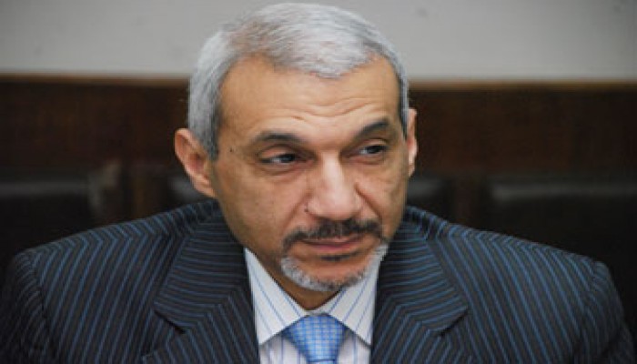 د. أبو طالب: الخطاب الأول للرئيس شامل وإيجابي