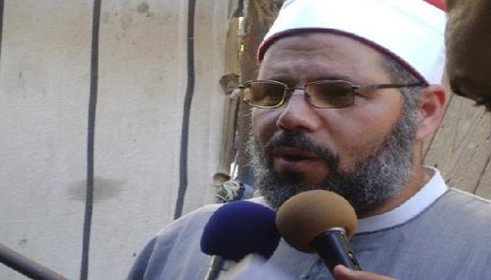 د. عبد الرحمن البر: العسكري يصبُّ الزيت على النار
