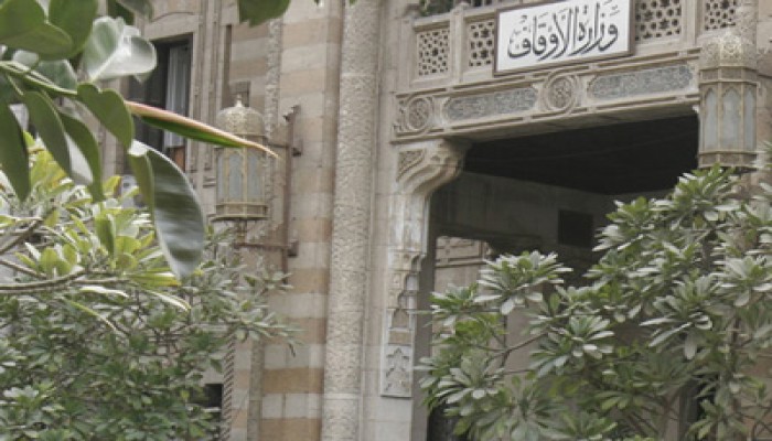 حملة شفيق تهدد وكيل أوقاف السويس لتهنئته بفوز د. مرسي
