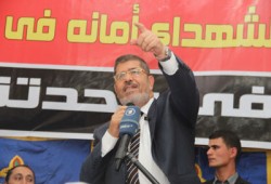 حفل غنائي بالتحرير ابتهاجًا بفوز د. مرسي بالرئاسة