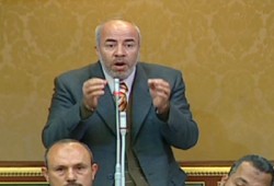 خالد حنفي: الشعب المصري لن يمنح "العسكري" الفرصة لتفريغ الثورة