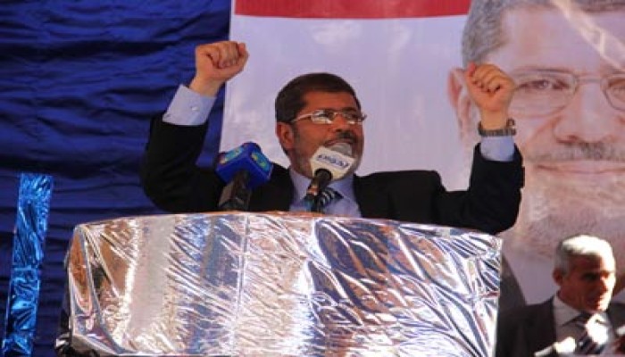 فوز د. مرسي على مرشح الفلول بالإسكندرية رسميًّا