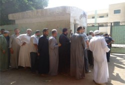 بلطجية "شفيق" بالمنيا يعتدون على ناخبي سمالوط