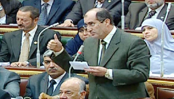 د. حشمت يدعو الناخبين للمشاركة في مليونيات الصناديق لعزل الفلول