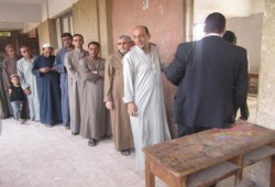 تأخر فتح بعض اللجان بالمنيا لتأخر وصول القضاة