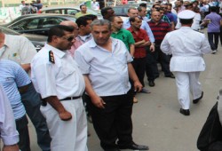 الشرطة توجه الناخبين ببني سويف لانتخاب الفلول!