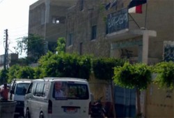 سيارات أجرة تجوب شوارع شبرا بأغانٍ شعبية لمرشح الفلول