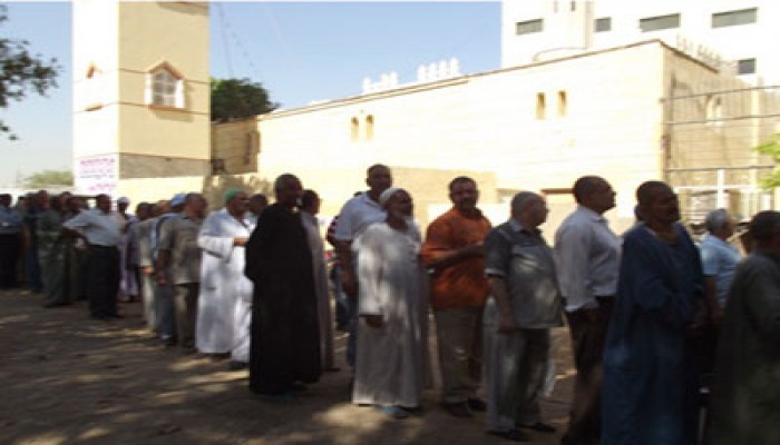 إقبال فوق المتوسط على لجان أسوان