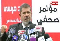 د. مرسي: لن نسمح بعودة النظام البائد ولا مجال للفاسدين