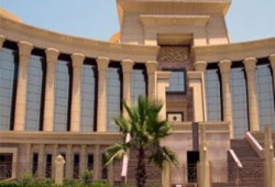 فورين بوليسي: أحكام "الدستورية" تدفع مصر إلى مسار خطير