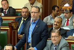 العريان يطالب النواب بإنجاز قانون التأسيسية