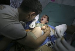 إصابة 7 فلسطينيين بسلسلة غارات صهيونية على غزة