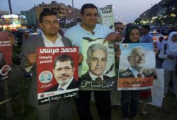 غدًا.. سلسلة بشرية تجمع حملات مرسي وأبو الفتوح وصباحي وحازمون