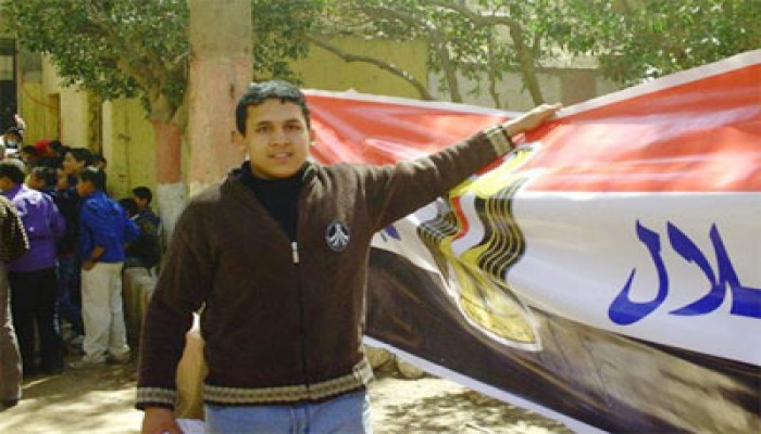 بين مرسي وشفيق