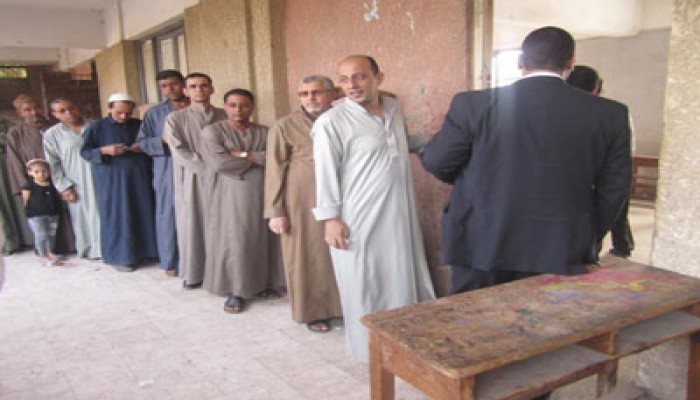 تأخر بدء التصويت في غالبية لجان جنوب الجيزة