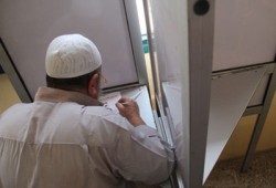 مدير أمن بورسعيد: لا بطاقات مسودة خارج اللجان
