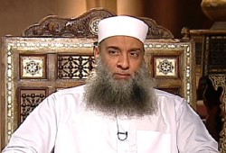 د. مرسي يدعو بالشفاء للشيخ الحويني