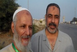 الرعيل الأول للإخوان يشاركون في سلسلة دعم مرسي ببورسعيد
