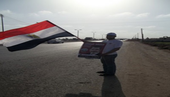 إقبال كبير على المشاركة في السلسلة البشرية بالمنيا