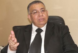 نقيب الأشراف يطالب برئيس يجمع شمل المصريين