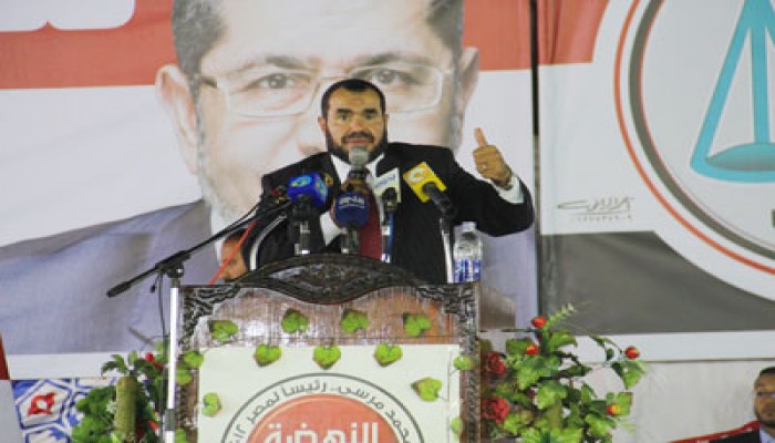 د. صلاح سلطان: مصر تحتاج الشريعة.. ومرسي الأجدر بالرئاسة