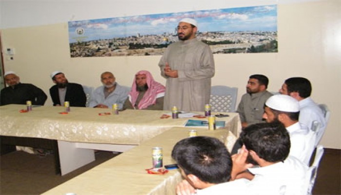 رابطة علماء فلسطين تكرم دعاة قافلة الخير بخان يونس