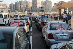 مهنيو الإسكندرية يؤيدون "مرسي" بمسيرة سيارات
