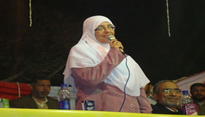 عزة الجرف: د. مرسي رئيس مصر القوية الناهضة