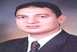 نقيب الصحفيين في ندوة "استقرار مصر يبدأ من الإعلام"