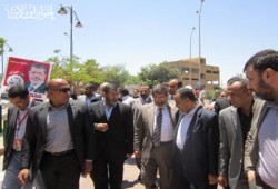 الآلاف يتوافدون على مؤتمر د. مرسي بالسويس