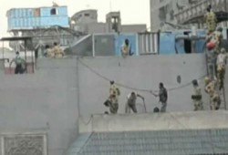 مظاهرة لطلاب الأزهر احتجاجًا على إهدار حرمة مسجد النور
