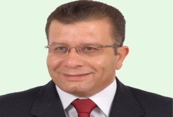نائب بورسعيد ينجح في تثبيت 1800 معلم