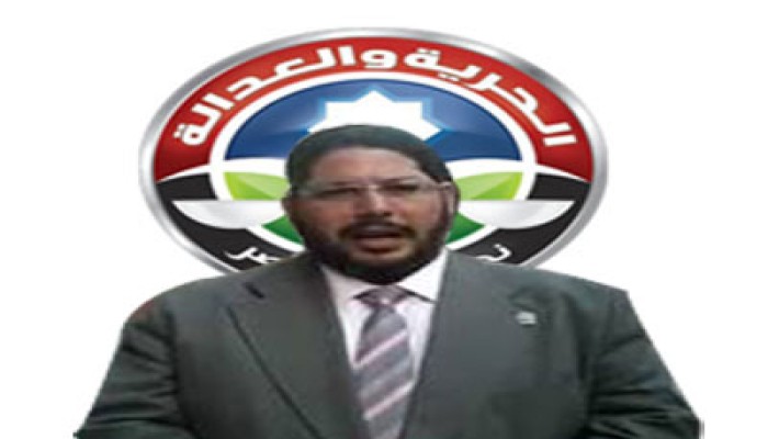 أيمن صادق يناقش مشكلات إمبابة