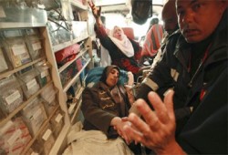 هنية يزور "الشلبي" ويطالب مصر بالتدخل لوقف استهداف الأسرى