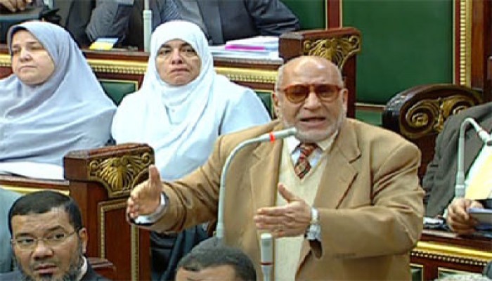 الخضيري: كل الرؤى مطروحة عند وضع الدستور